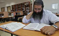 In Case of Gas War, Shave Beard, Says Home Front