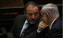 Netanyahu Congratulates Lieberman on Acquittal