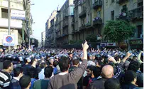 Egypt Kills 100 Protesters; Israel Evacuates Diplomats