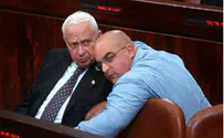 Doctors: End for Sharon Could Come 'Within Hours'