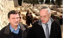 US Jewish Leaders View Desecrated Mt. of Olives Cemetery