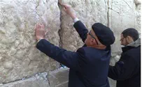 Kotel Gets Cleaned for Passover, All Notes Taken Out