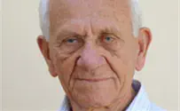 Story of Holocaust Survivor Simcha Applebaum, 2011 Torch Lighter