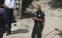 Hevron: Armed Arabs 100 Meters from Hadassah House