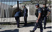Arab Threats Block MKs' Shechem Visit 