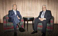 Report: Peres Held Secret Meeting with Abbas