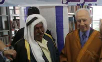 'Sheikh’ Peres Crowned in Bedouin Village