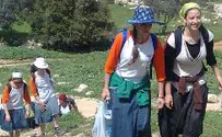 Video: Girls Hike to Jerusalem