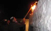 Israel news photo: Eli Rosenfeld, Samaria Reg. Council Over 1,000 People Light Candles at Tomb of Joseph