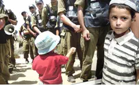 6 Years after Famous Photo - Child Visits Gush Katif Museum