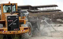 Flash 90 Wakf Fence Torn Down in Northern Jerusalem