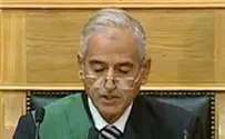 Mubarak Judge Orders Cameras Out; Lawyers Brawl