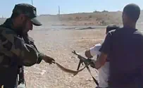 Qaddafi Strongholds Turn Back Rebels
