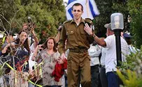 דובר צה"ל "גלעד לא עונה כלל ולא ספג עלבונות"