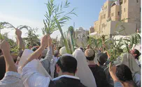 The Western Wall at Dawn on Hoshana Raba:  Video and Photos