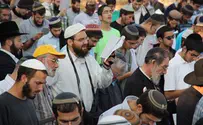 תפילת המונים לביטול סכנת ההרס בגבעת אסף