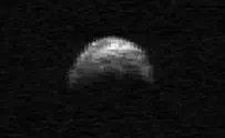 Big Asteroid Passes 'Near' Earth