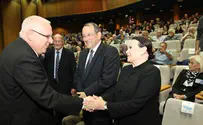 "כשהאומנות פוליטית - הפוליטיקאים מתערבים"
