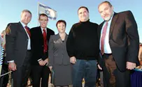 לראשונה בישראל: מעבר גמלים מתחת לכביש
