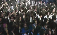 לצפייה: הריקוד הענק של שליחי חב"ד
