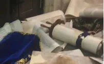 תיעוד: בית הכנסת - בוקר לאחר הפריצה