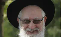 פלאש 90 Массовые молитвы за выздоровление сына раввина Овадьи