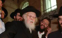 אוהל הוקם בחלקת קברו של הרב אלישיב