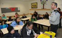 IDF Visits Schools on Safe Internet Drive