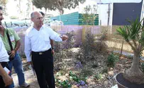 Agri-Tech Video: Garden with Less Water