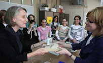 Australian Ambassador Visits Merkaz HaHareidi in Bnei Brak