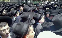 אלפים בלווית ראש ישיבת 'כפר חסידים'