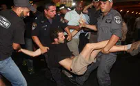 "המשטרה פגעה בזכויות המפגינים שנעצרו"