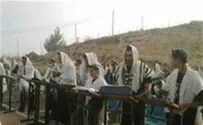 Last Prayers for Ulpana Expulsion Victims