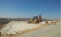 פקחי המנהל מנסים להחרים טרקטור באחיה