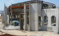 בניית בית הכנסת ע"ש משפחת פוגל - בדרך הנכונה