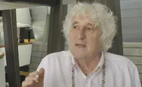יוני קמפינסקי "לא כל דברי חפר חכמים, אך הוא להטט בעברית"