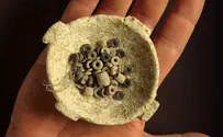 Huge Archaeological Site Uncovers Ancient Flint Tools