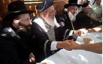 Video: Chief Rabbis' Blessings for Arutz Sheva Readers