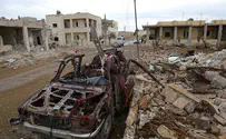 Thousands Flee Syria as Fighting Continues