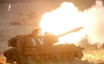 פלאש 90 צה"ל ירה פגזי ארטילריה לעבר סוריה