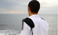 צוללים קדימה          