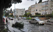 צילום: פלאש 90 Проливные дожди превращают центр Израиля в Венецию