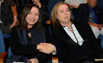 Leftist Trio Holds Nighttime Meeting
