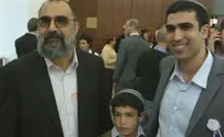 הח"כ הצעיר הביא את ההורים והילדים לכנסת