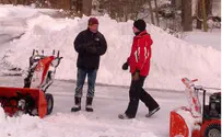 9 Dead in ‘Snowstorm Nemo’, But Good Hearts Prevail