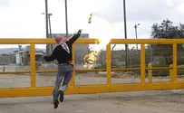Clashes as Arabs Demonstrate in Favor of Hunger Strikers