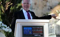 Glenn Beck's Bloomberg Salute Was Not Hitlerian