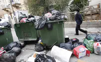 Bnei Brak Helps Man find Money in Municipal Trash Dumpster