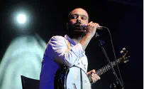 Singer’s Emotional Meeting with Survivor of Hevron Massacre
