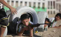 שוב ברצועה: מחנות קיץ צבאיים בהדרכת מחבלים